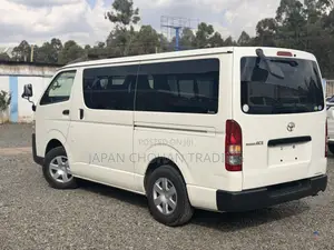 Toyota HiAce 2019 White