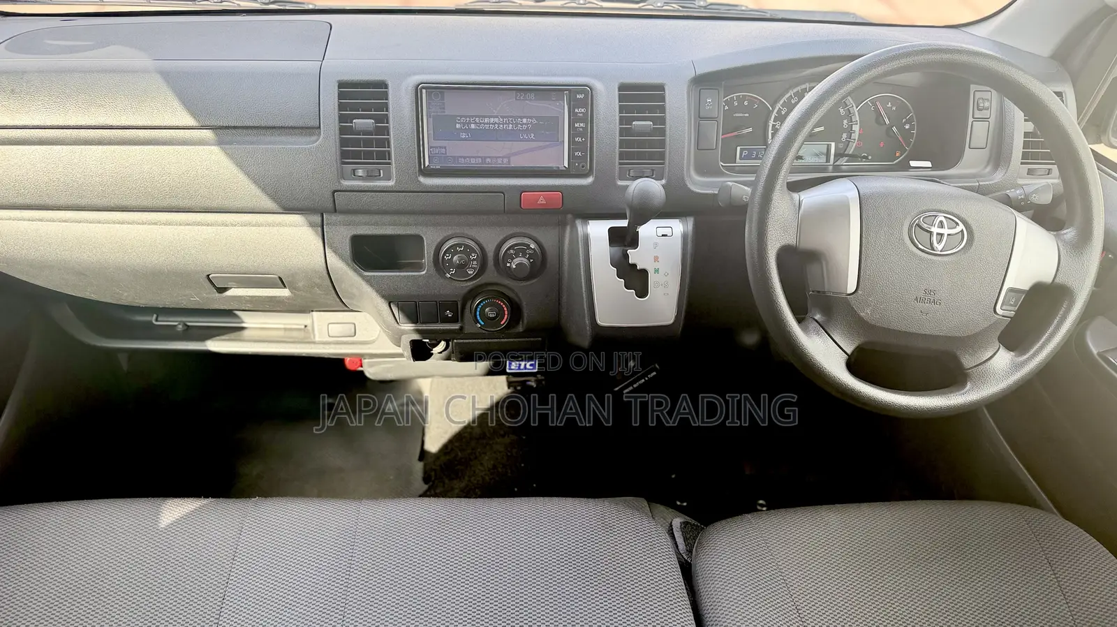 Toyota HiAce 2019 White