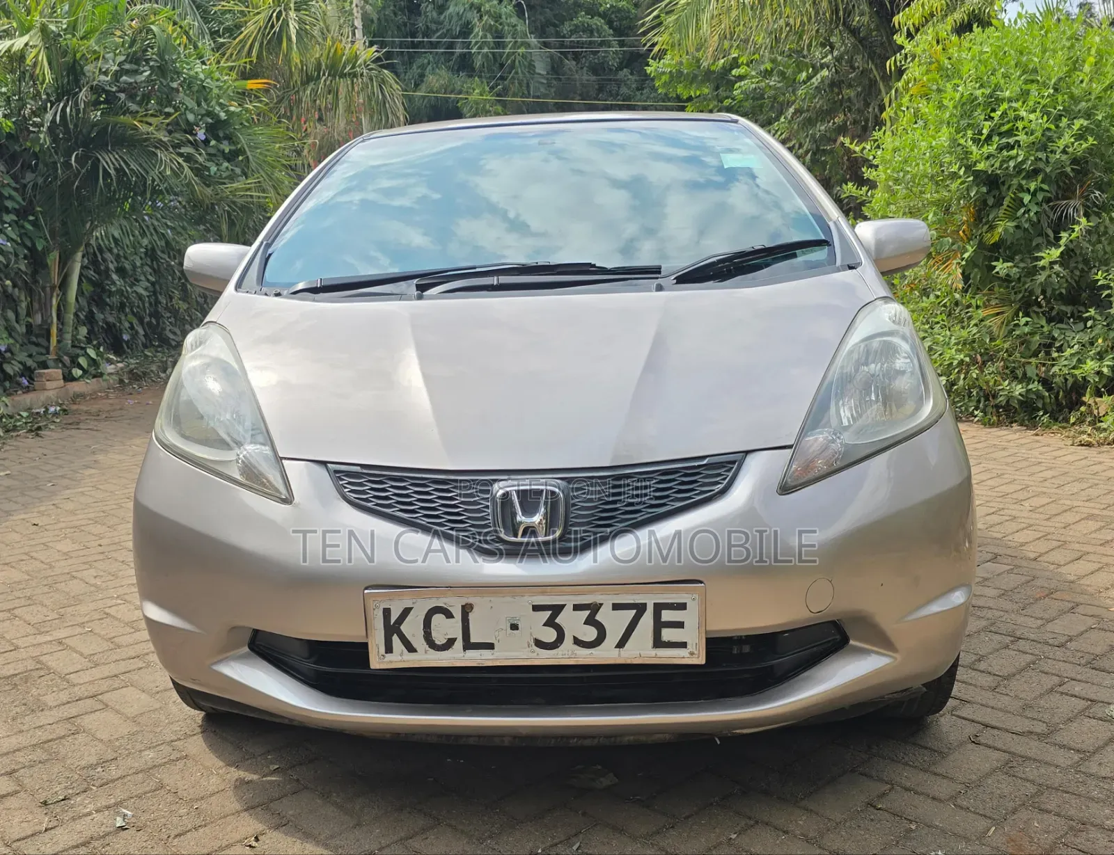 Honda Fit 2010 Silver