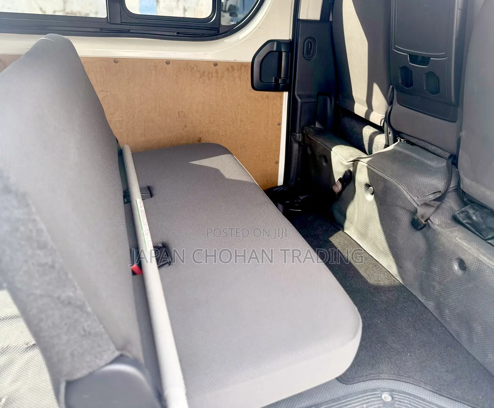 Toyota HiAce 2019 White