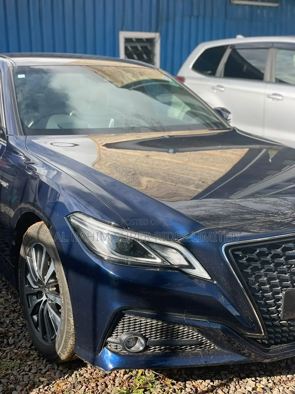 Toyota Crown 2018 Blue