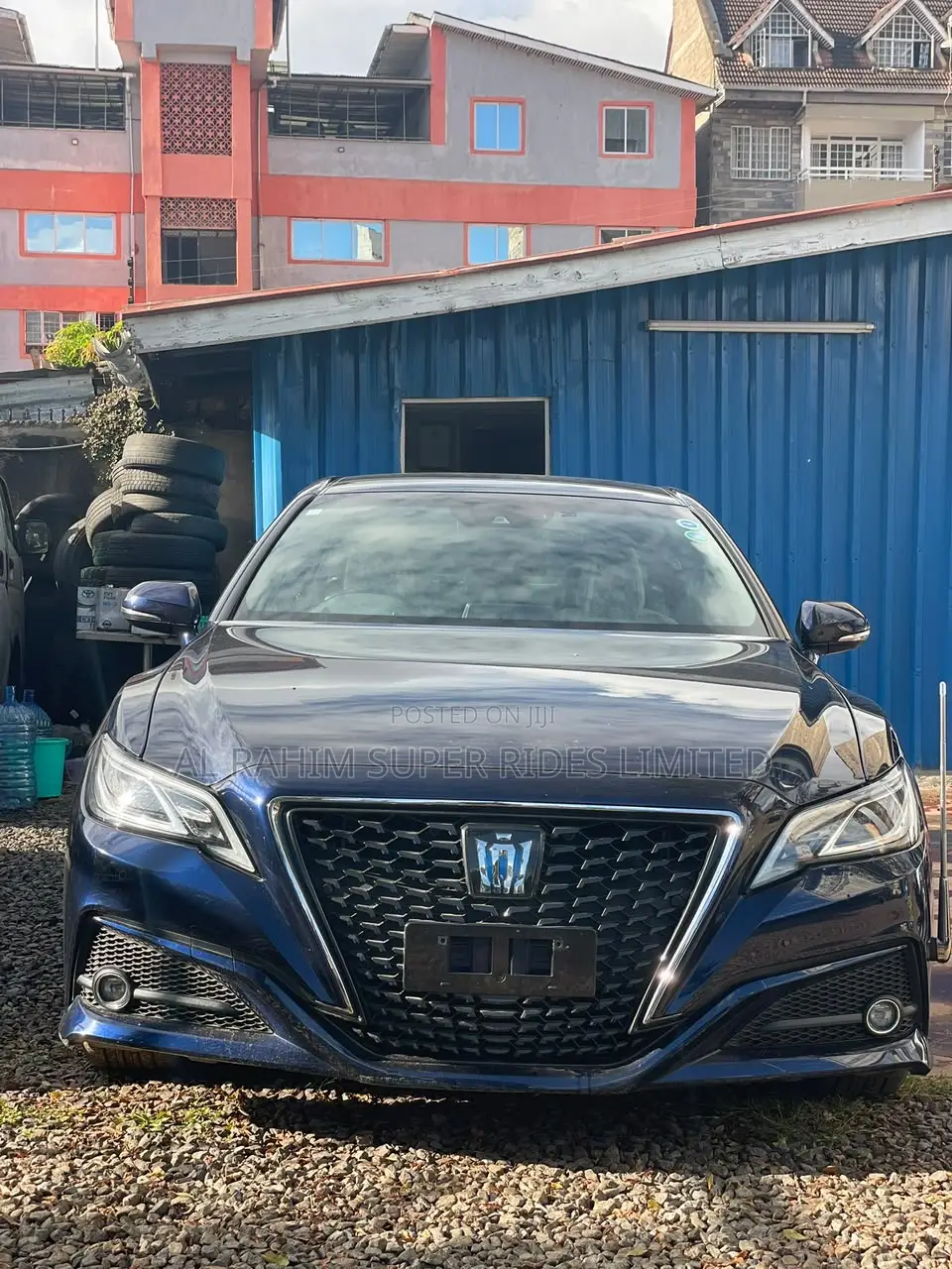 Toyota Crown 2018 Blue