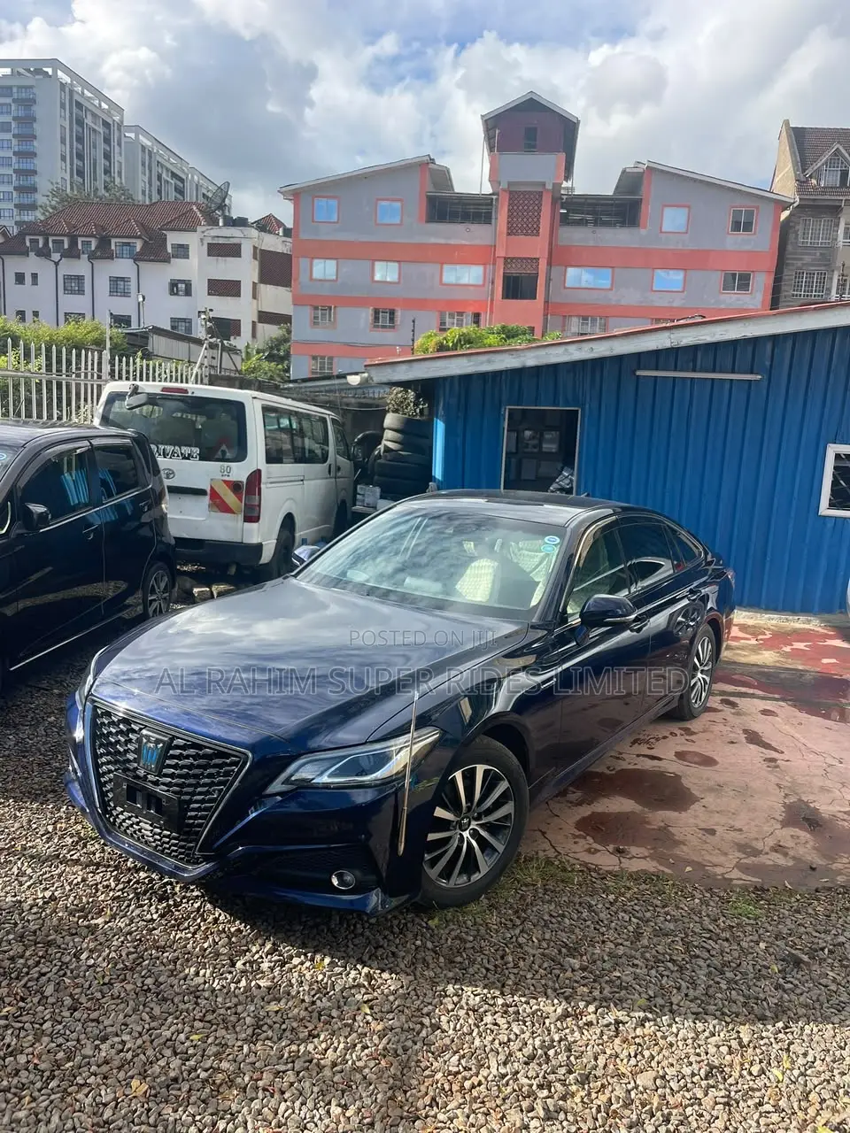 Toyota Crown 2018 Blue