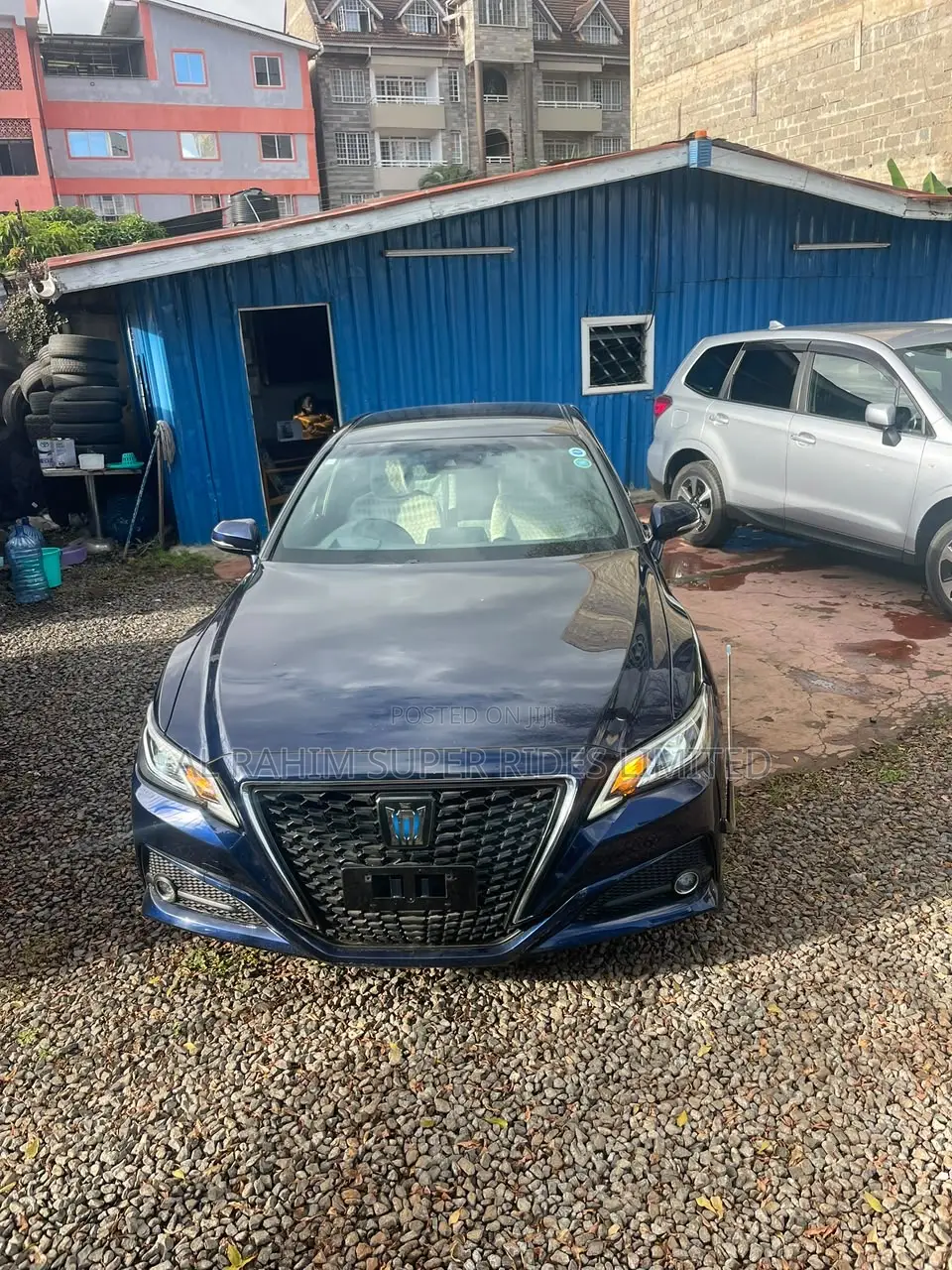 Toyota Crown 2018 Blue