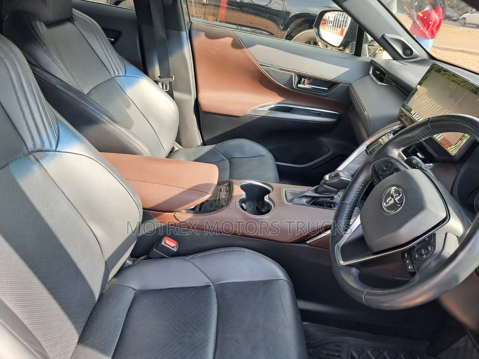 Toyota Harrier 2.0 2020 Blue