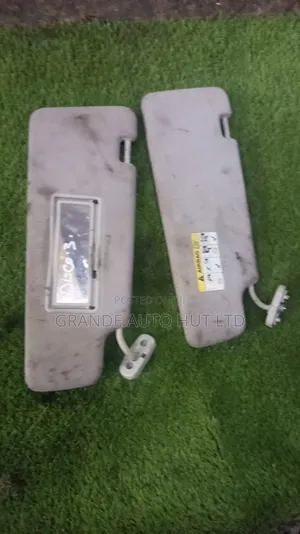 Discovery 3 Sun Visor