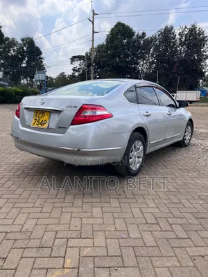 Nissan Teana 2010 Silver