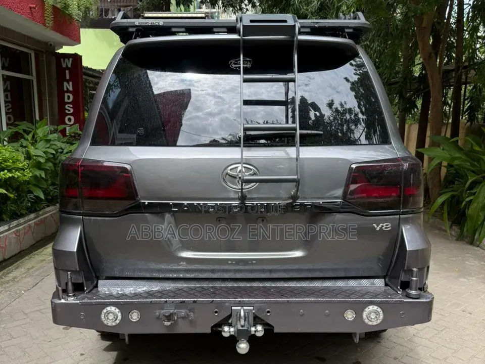 Toyota Land Cruiser 2020 Gray