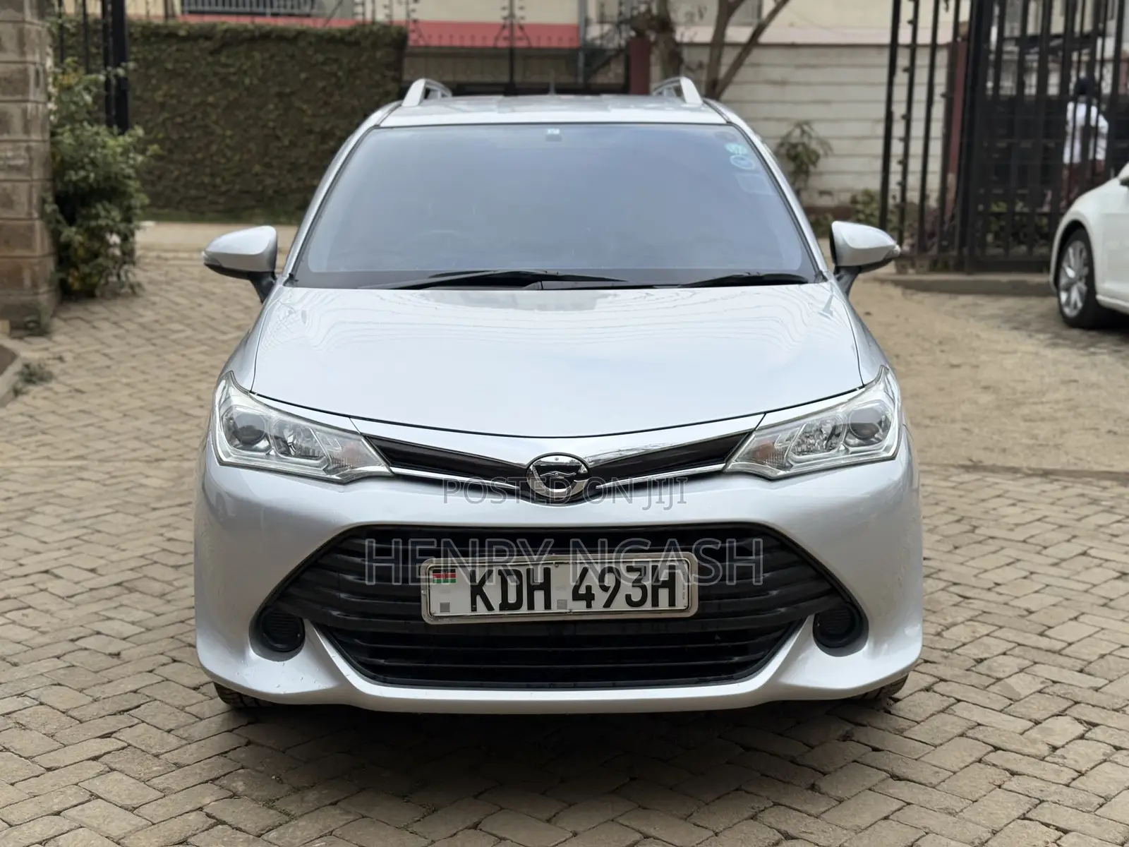 Toyota Corolla Fielder 2015 Silver