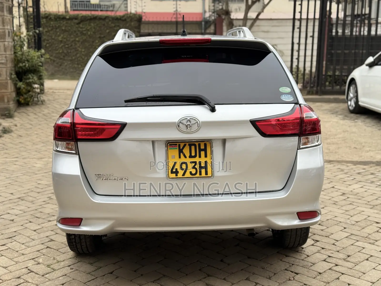 Toyota Corolla Fielder 2015 Silver