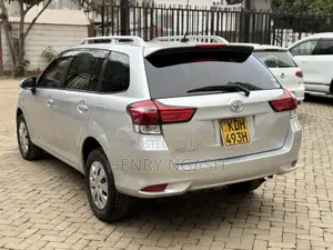Toyota Corolla Fielder 2015 Silver