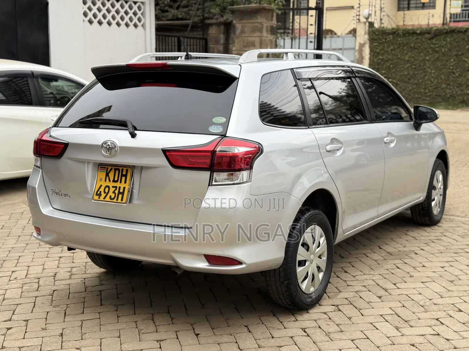 Toyota Corolla Fielder 2015 Silver