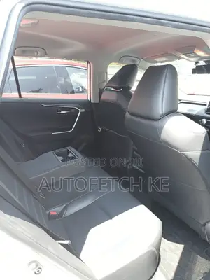 Toyota RAV4 2019 White
