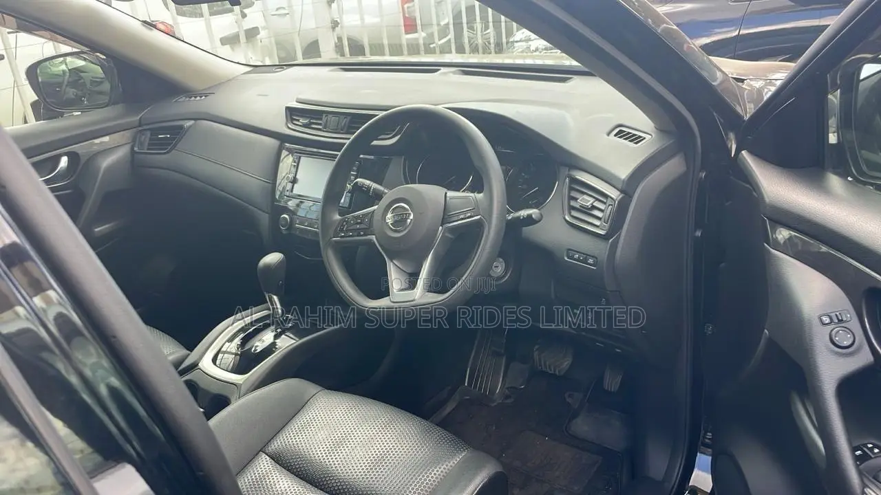 Nissan X-Trail 2.0 Petrol FWD 2018 Black
