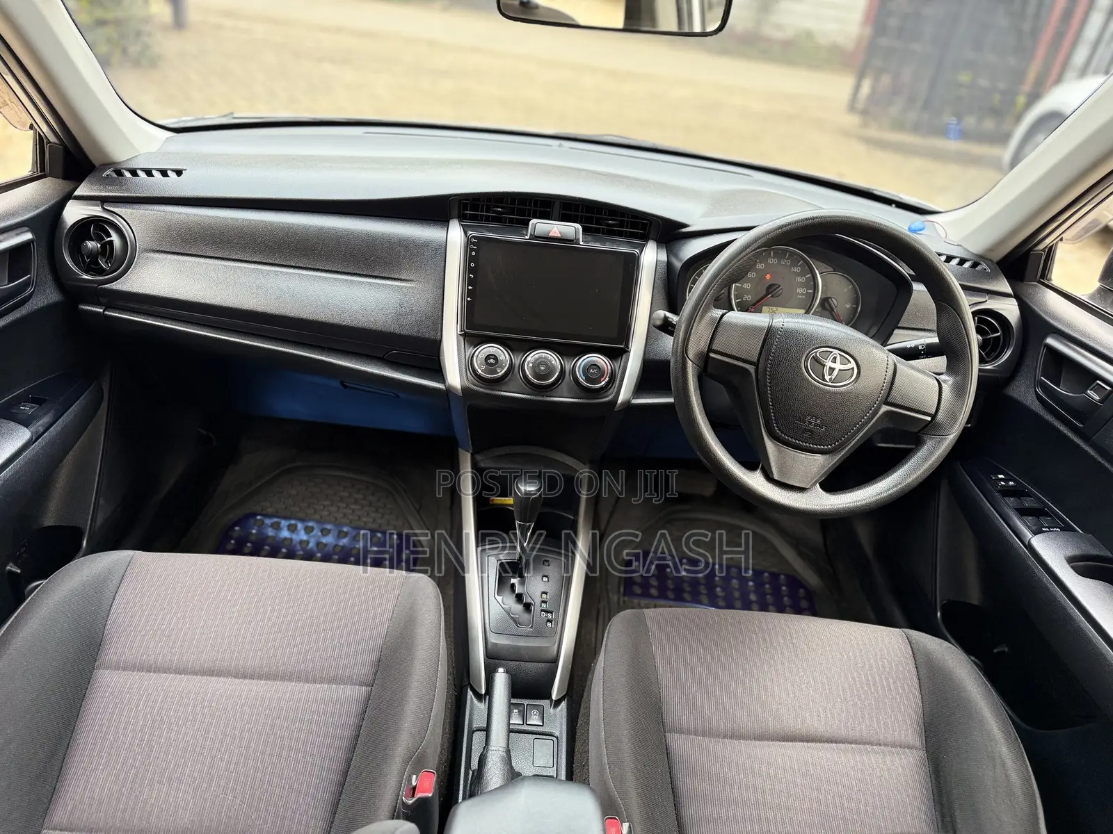 Toyota Corolla Fielder 2015 Silver