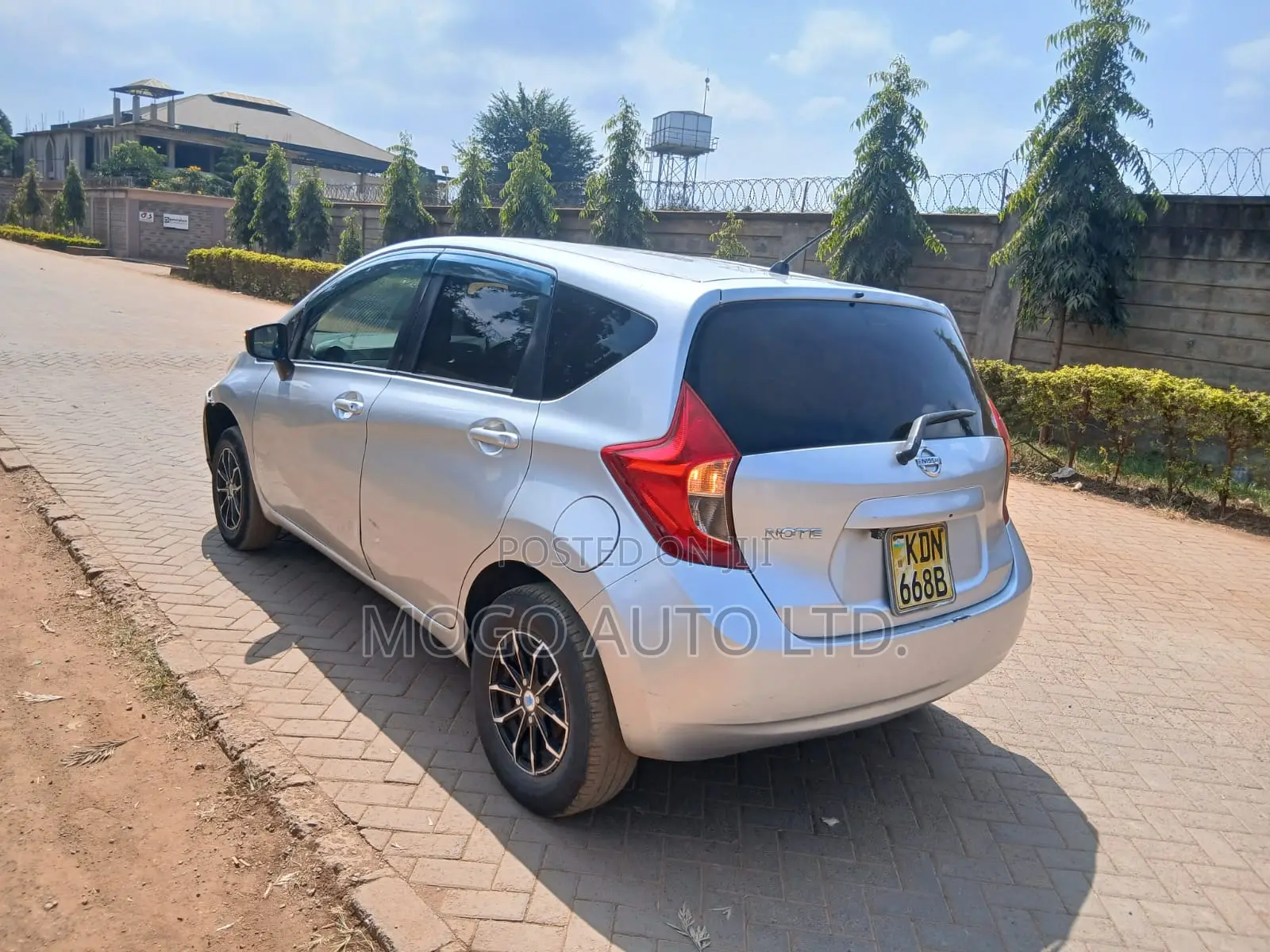 Nissan Note 2016 Silver