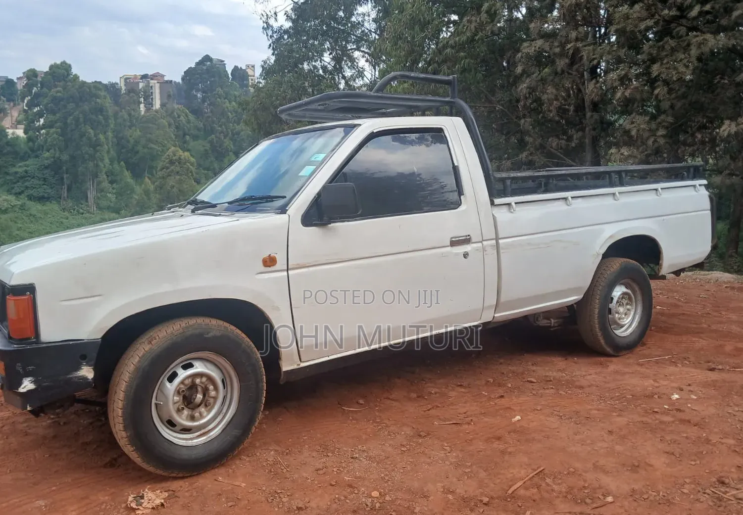 Nissan Hardbody 2000 White