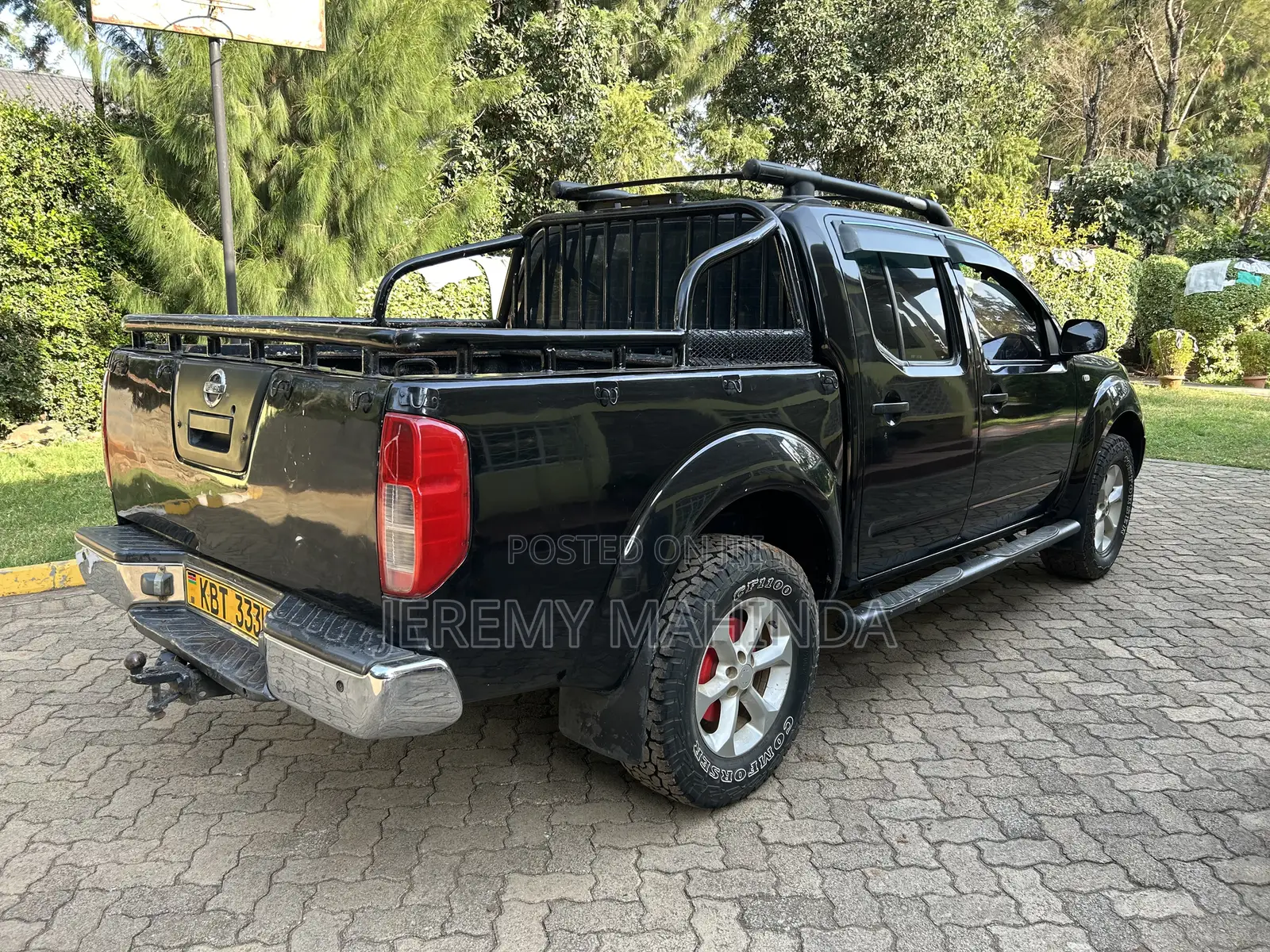 Nissan Navara 2005 Black