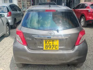 Toyota Vitz 2013 Gray