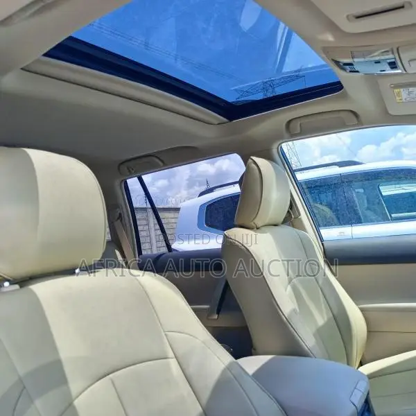 Toyota Land Cruiser Prado 2018 White