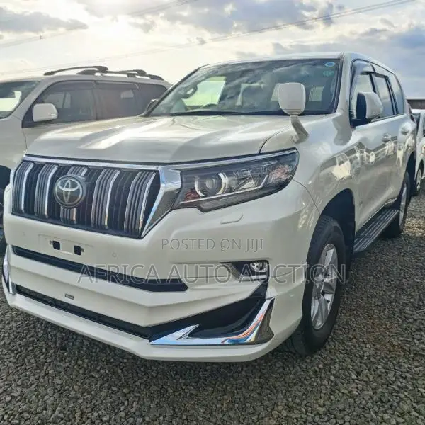 Toyota Land Cruiser Prado 2018 White