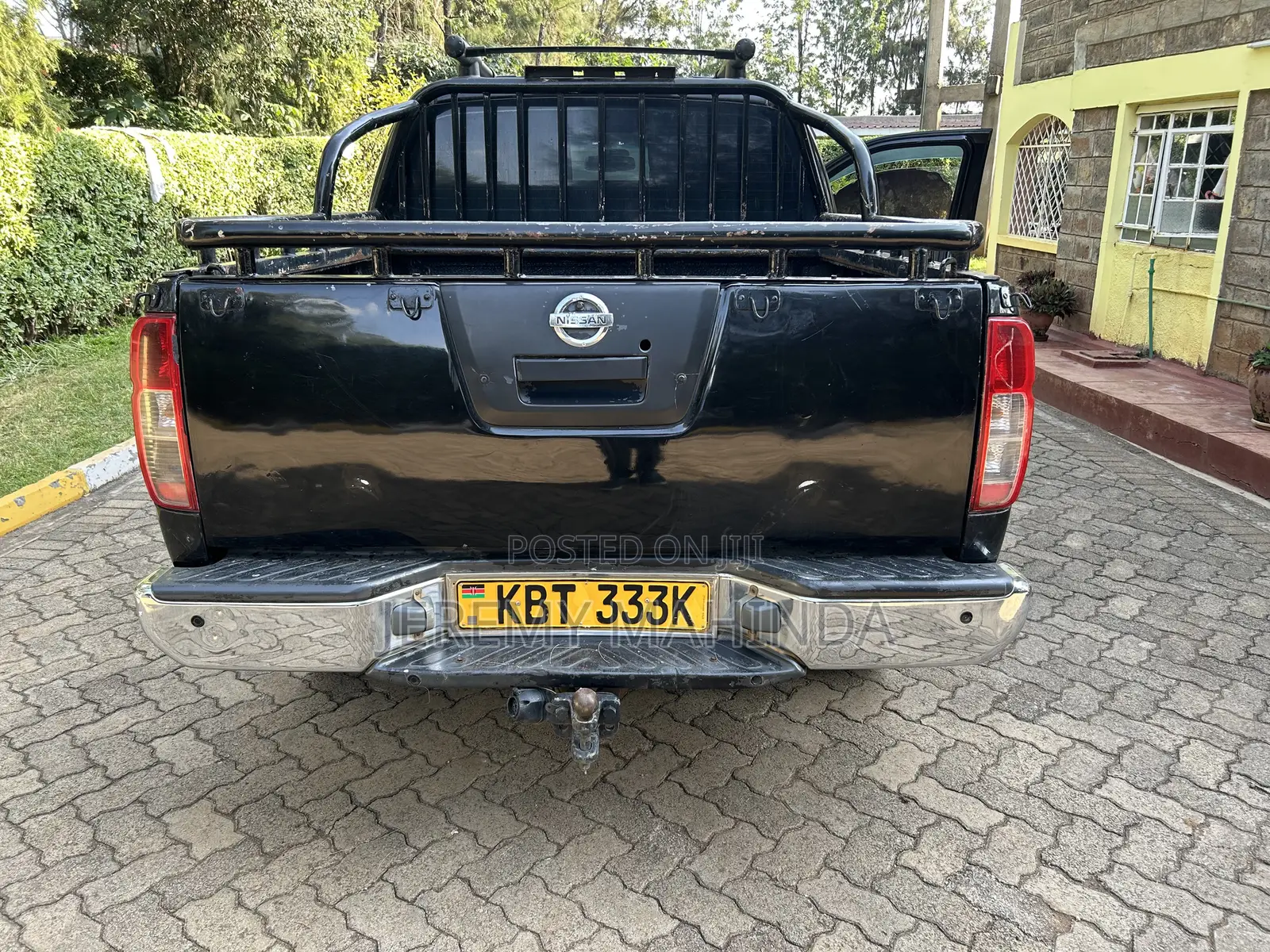 Nissan Navara 2005 Black