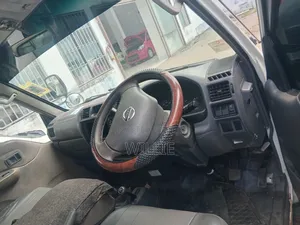 Nissan Vannete