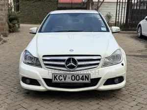 Mercedes-Benz C200 2012 White