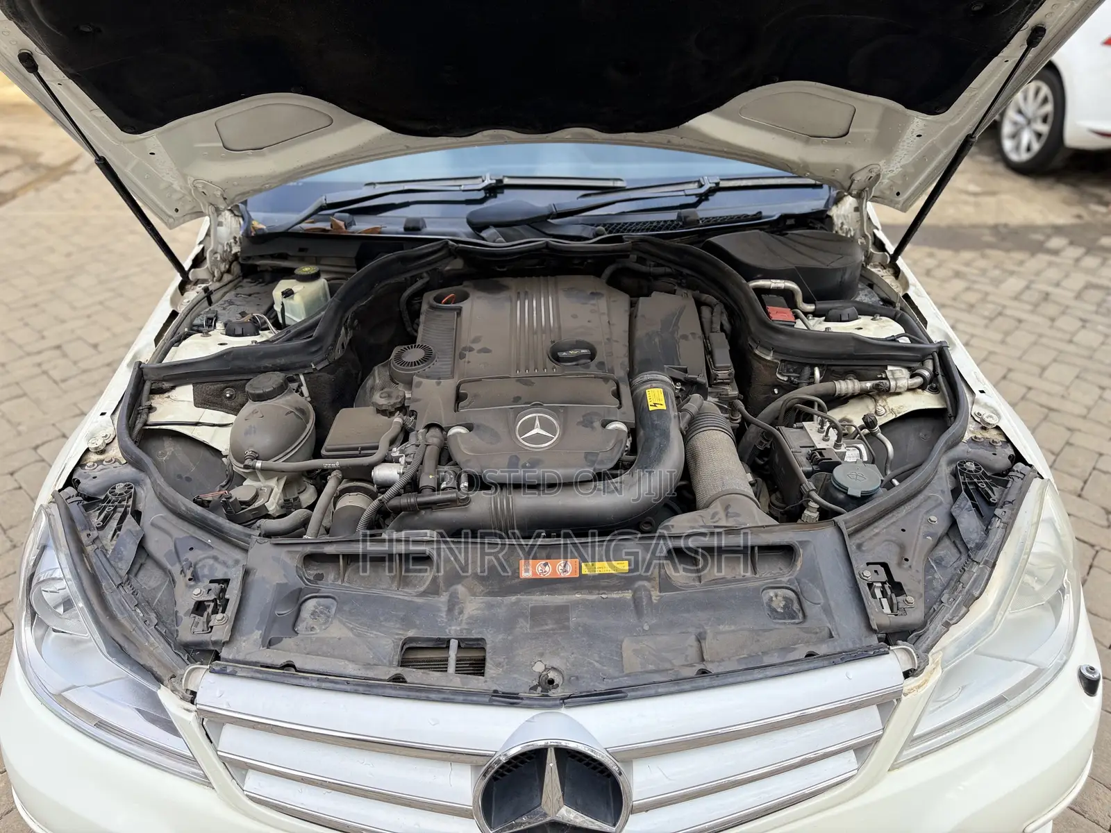 Mercedes-Benz C200 2012 White