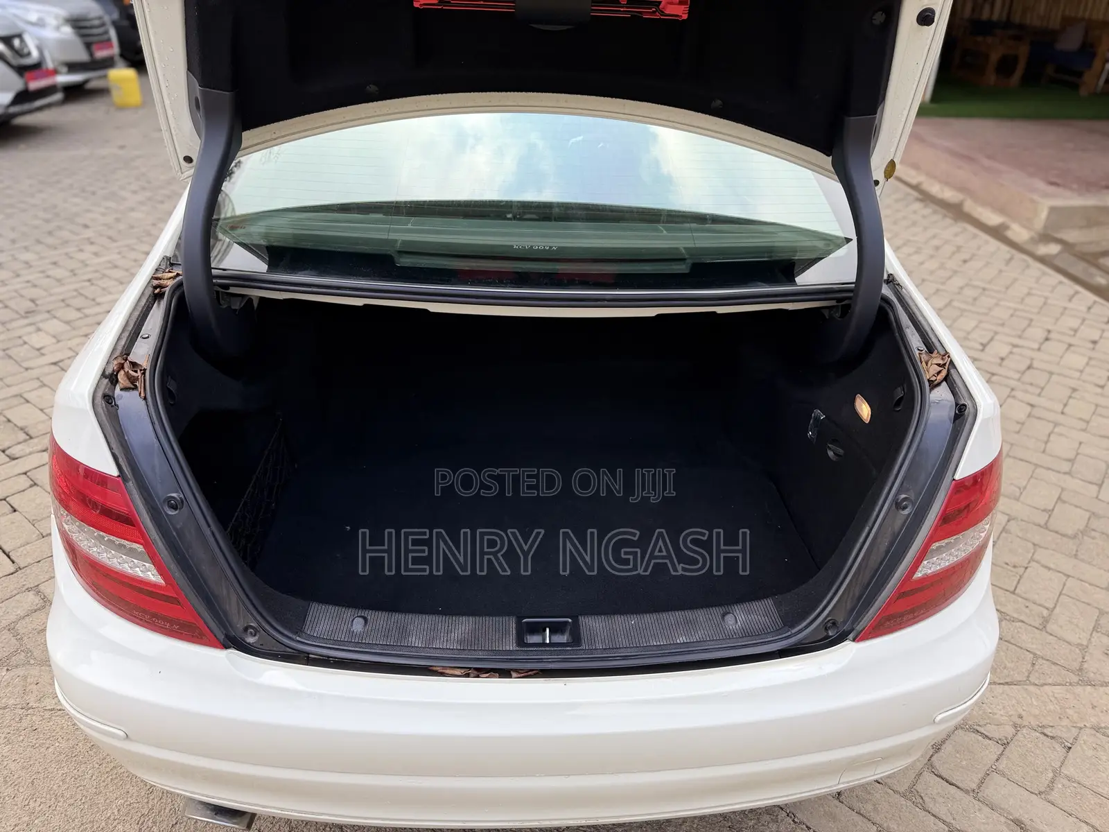 Mercedes-Benz C200 2012 White