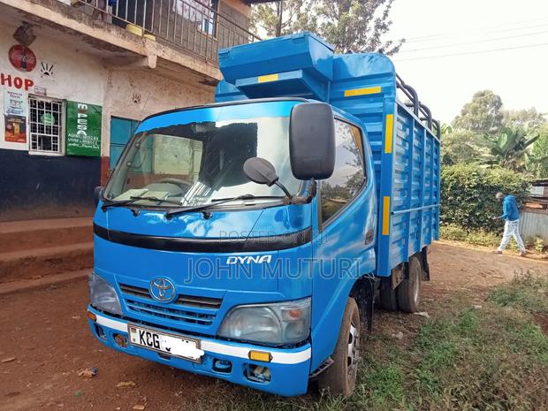Toyota Dyna - thumbnail 2