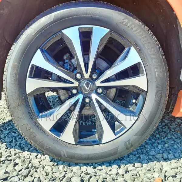 Lexus NX 2018 Orange
