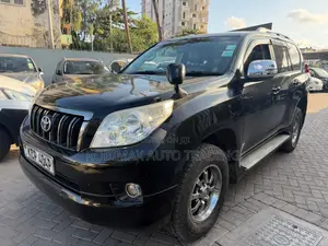 Toyota Land Cruiser 2012 Black