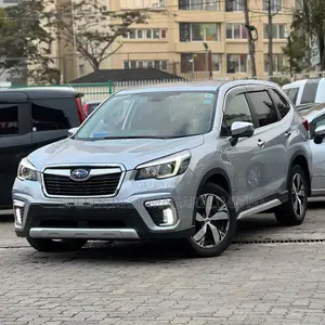 Subaru Forester Limited AWD 2019 Silver