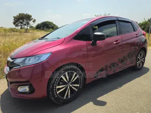 Honda Fit 2017 Pink