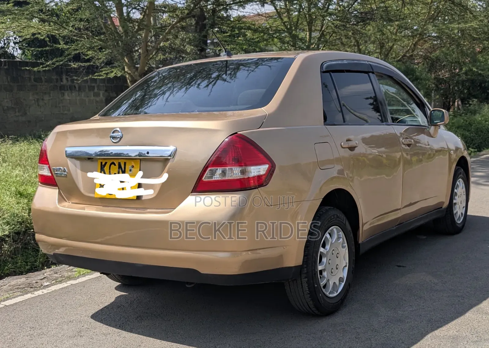 Toyota Premio 2010 Gold