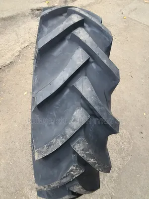 12.4-24 BKT Tyres Tr-135 Tractor Lug Made in India