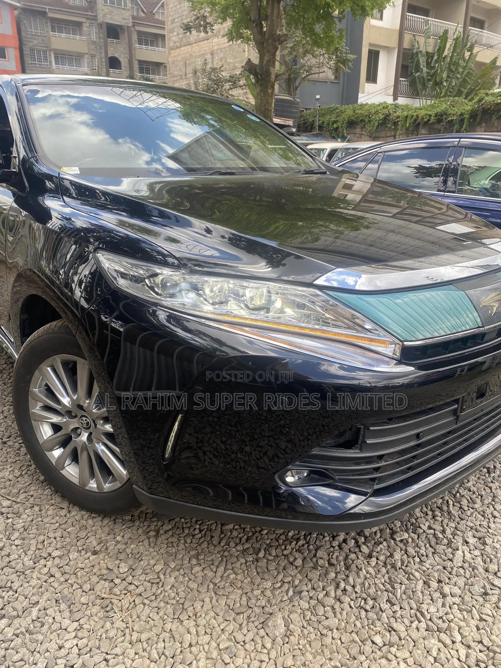Toyota Harrier 2.0 2018 Black