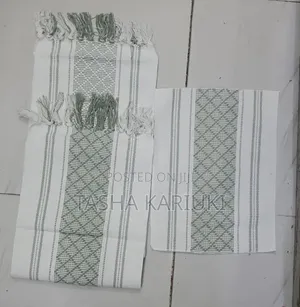 *Braided Woven Textured Table Runner With Tassels + 6pcs Mats