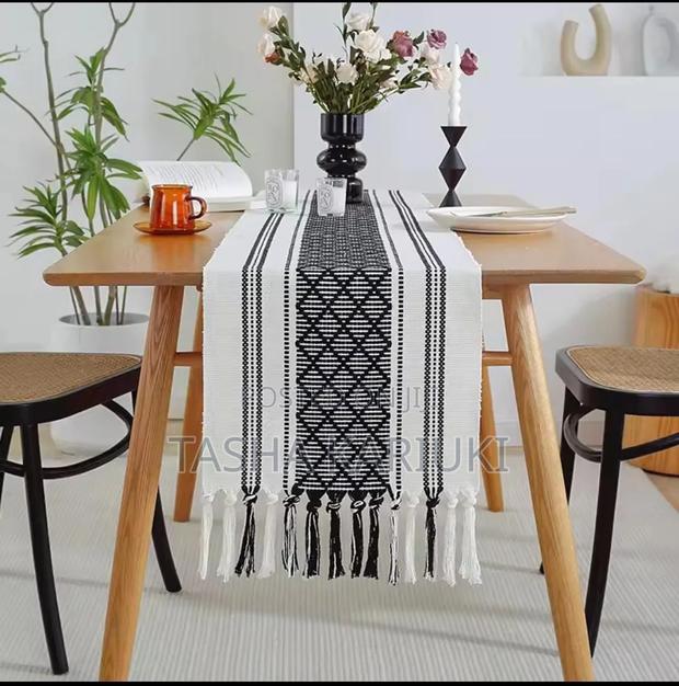 *Braided Woven Textured Table Runner With Tassels + 6pcs - thumbnail 2