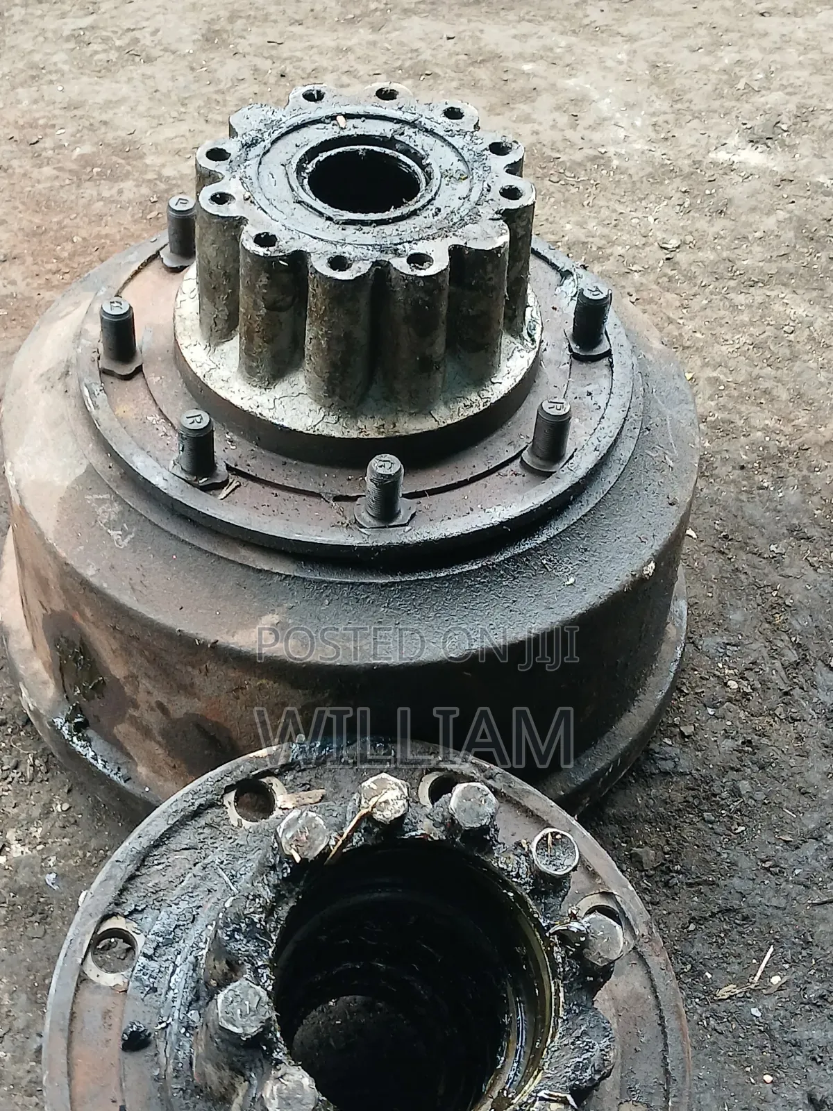 Reardrum/Hub Back