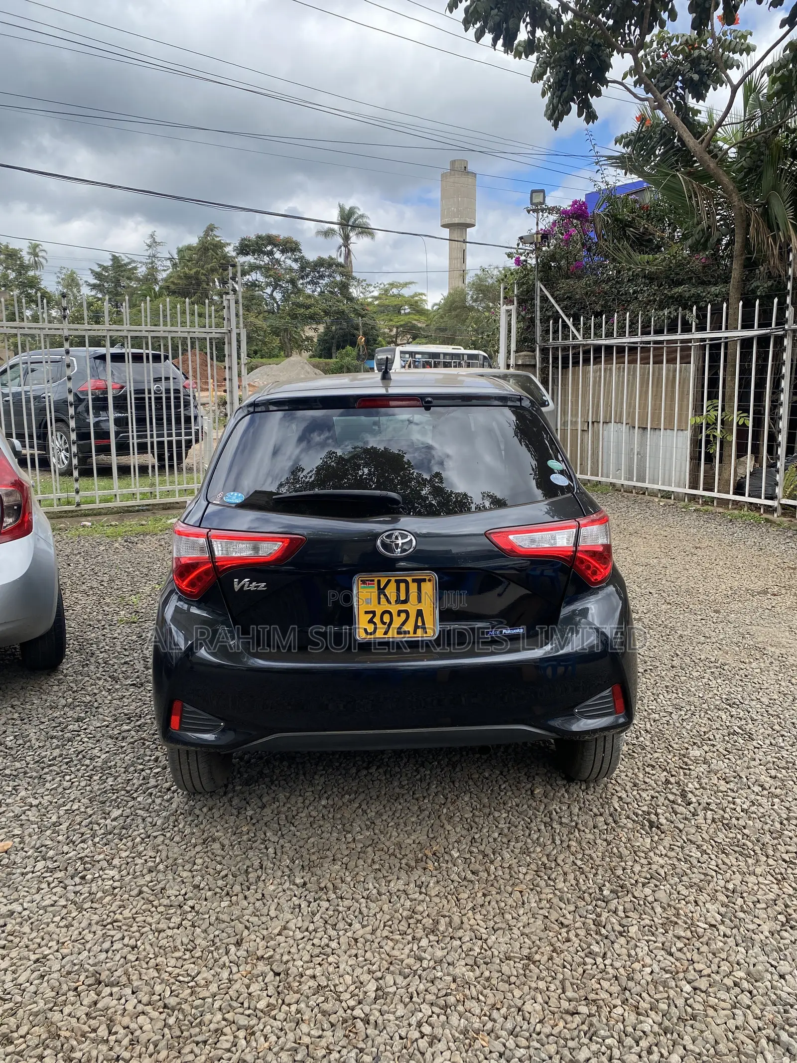Toyota Vitz 1.3 FWD 5dr 2018 Black