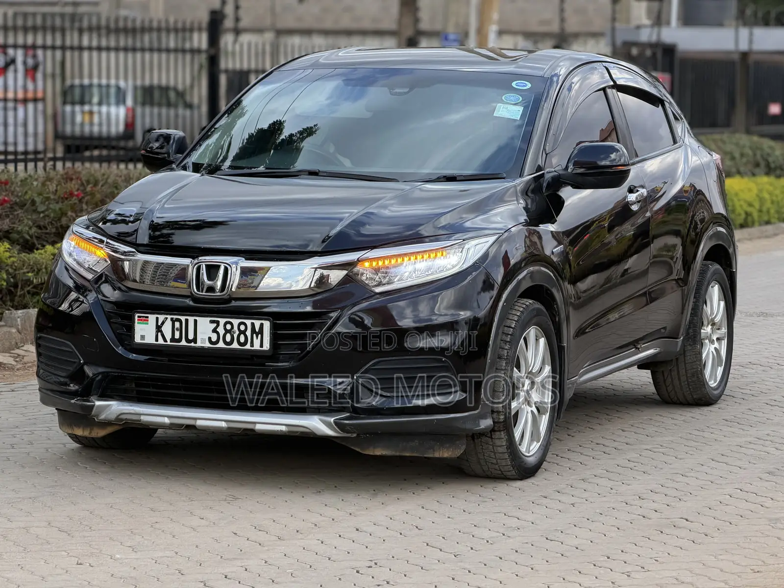 Honda Vezel 1.5 Hybrid 2WD 2018 Black