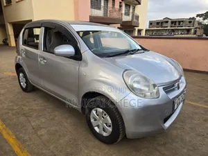 Toyota Passo 2012 Silver