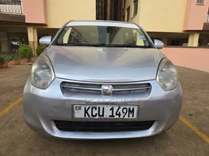 Toyota Passo 2012 Silver