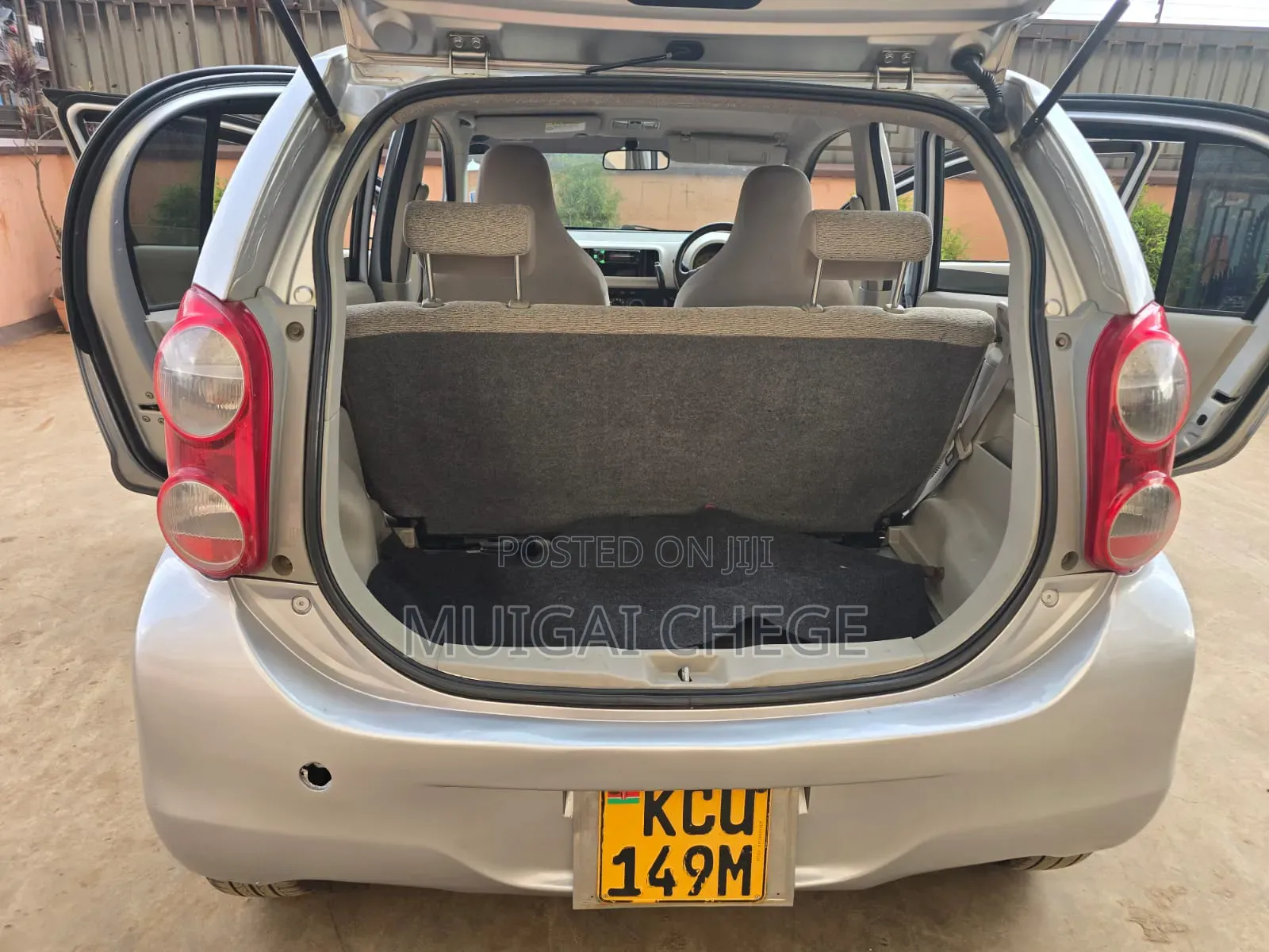 Toyota Passo 2012 Silver