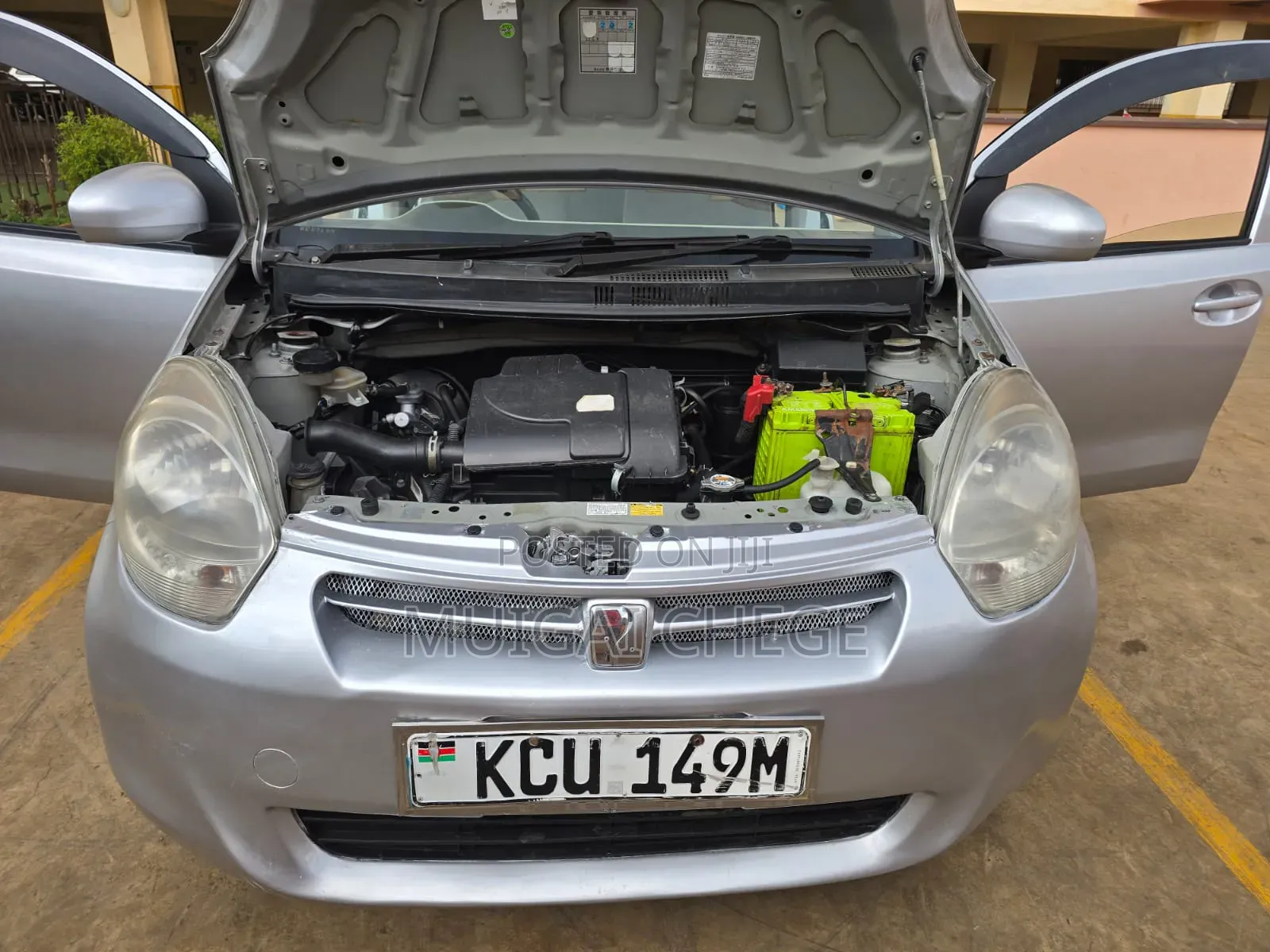 Toyota Passo 2012 Silver