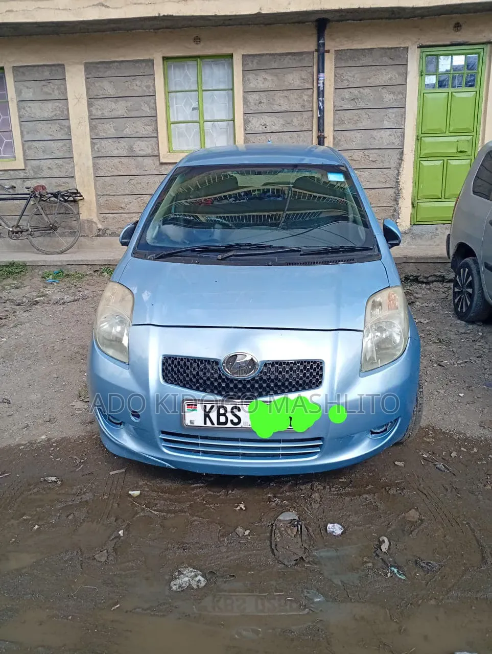 Toyota Vitz 2005 Blue