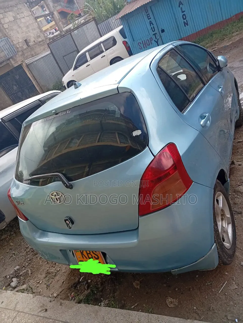 Toyota Vitz 2005 Blue