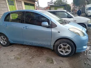 Toyota Vitz 2005 Blue